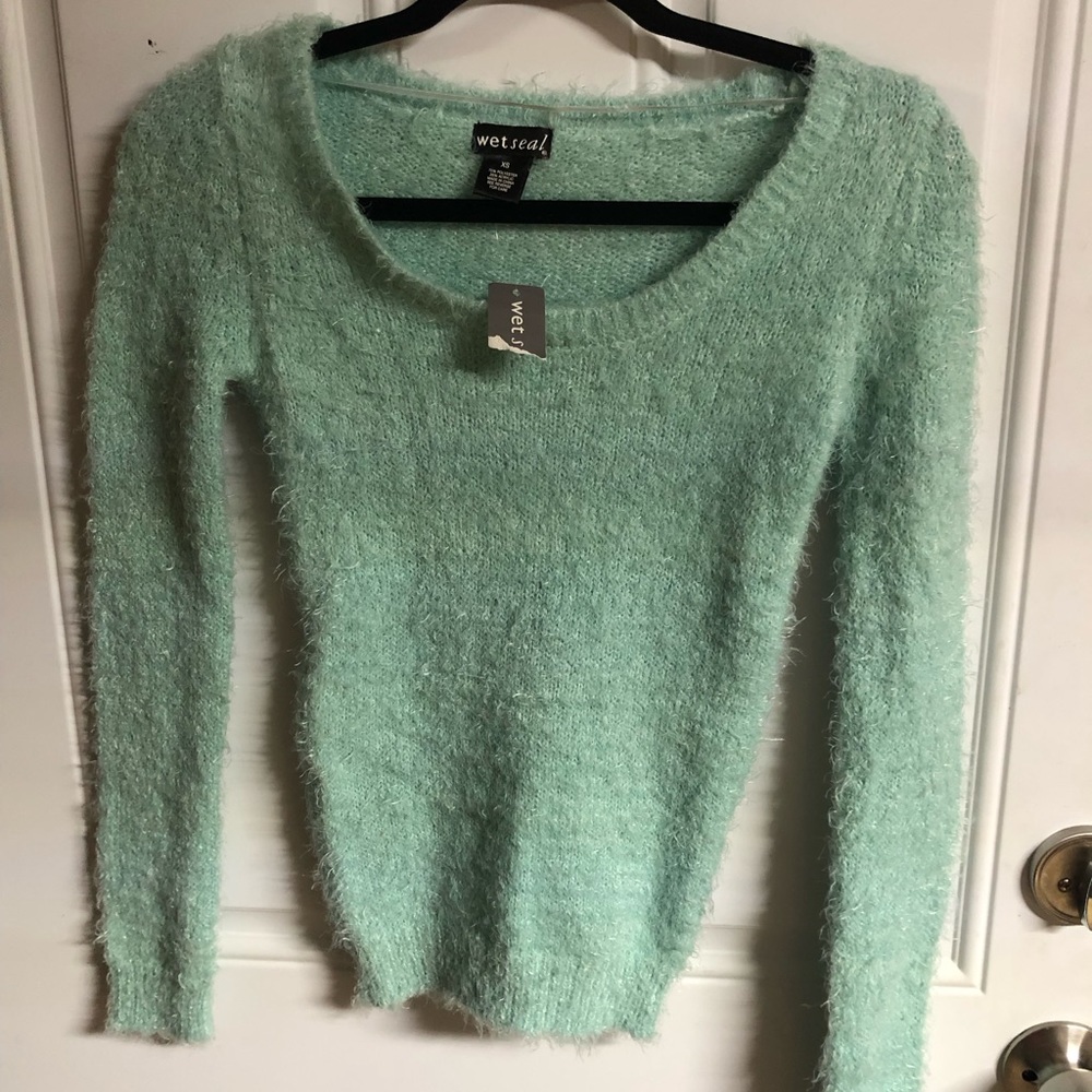 Wet seal ladies sweater nwt